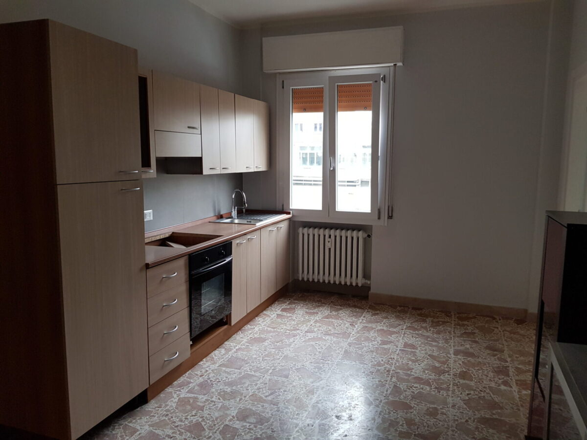 Appartamento da investimento a Modena, via Emilia Ovest